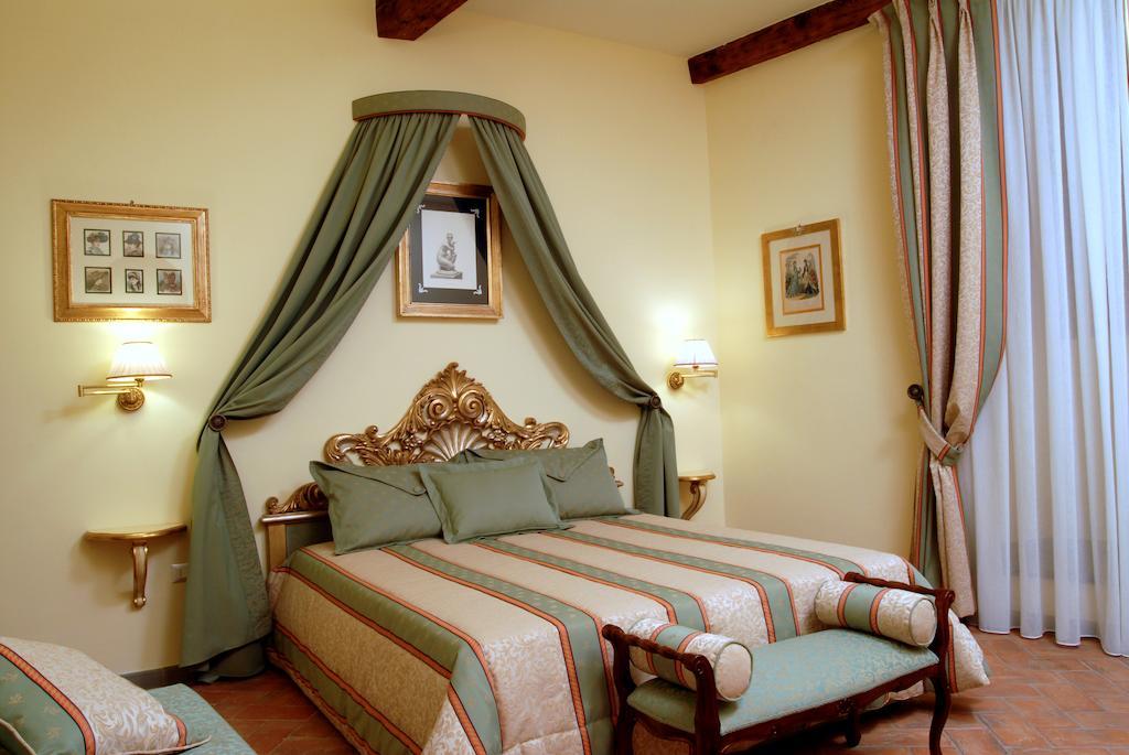 La Casa Del Garbo - Luxury Rooms & Suite Флоренция Стая снимка